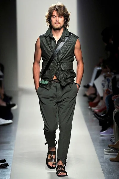 Look 23
